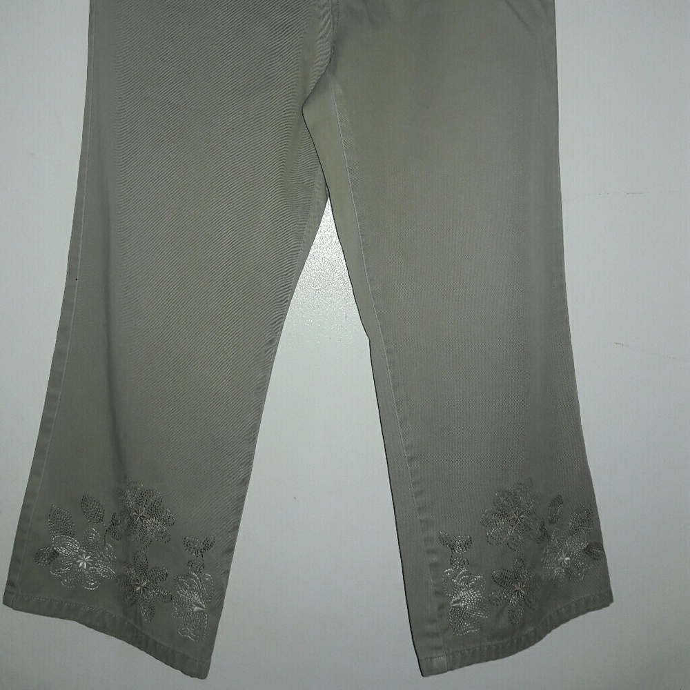 2 x $12 Woman Capri